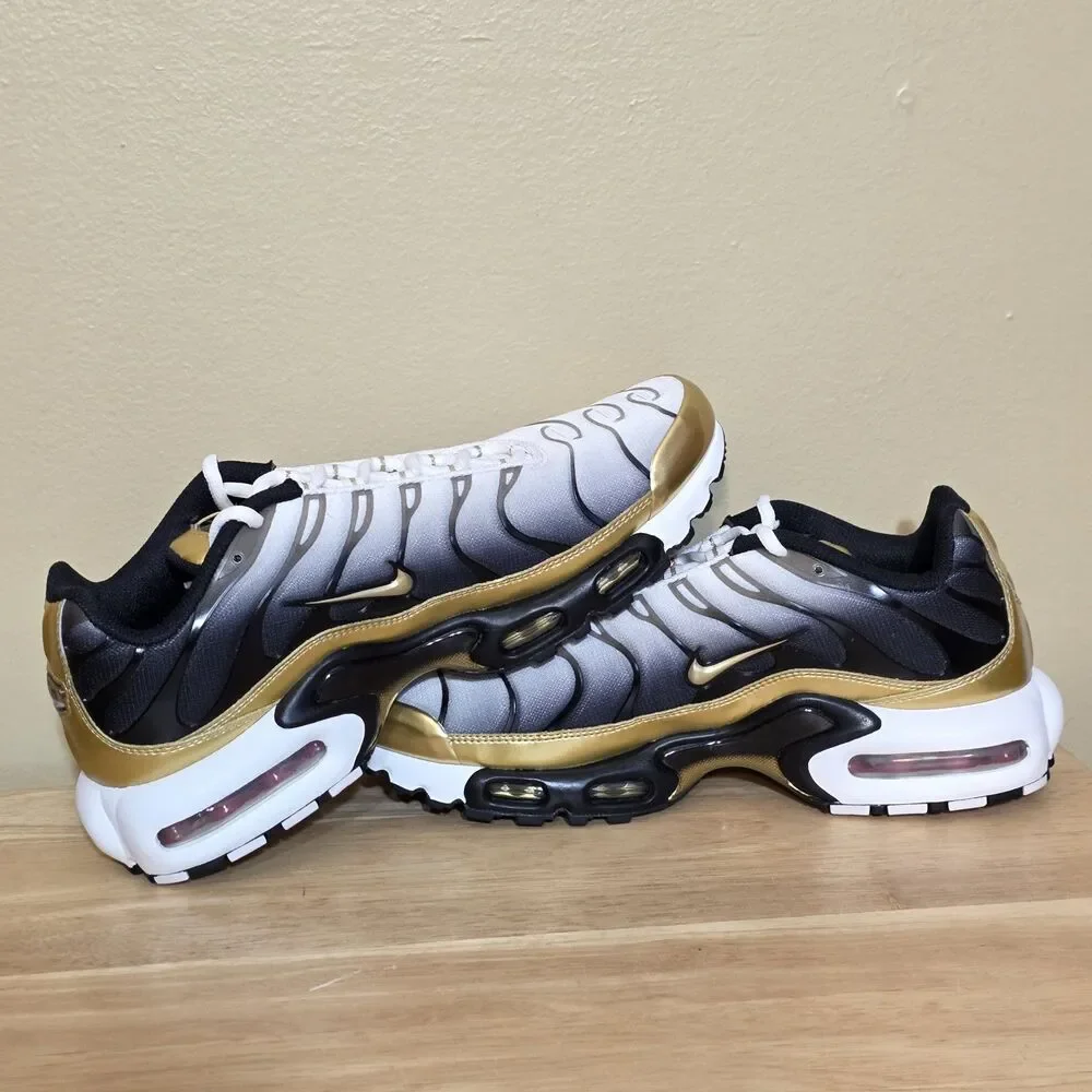 Nike Air Max Plus Premium Footlocker 50th Anniversary Gold HM0352-100 Men's 9